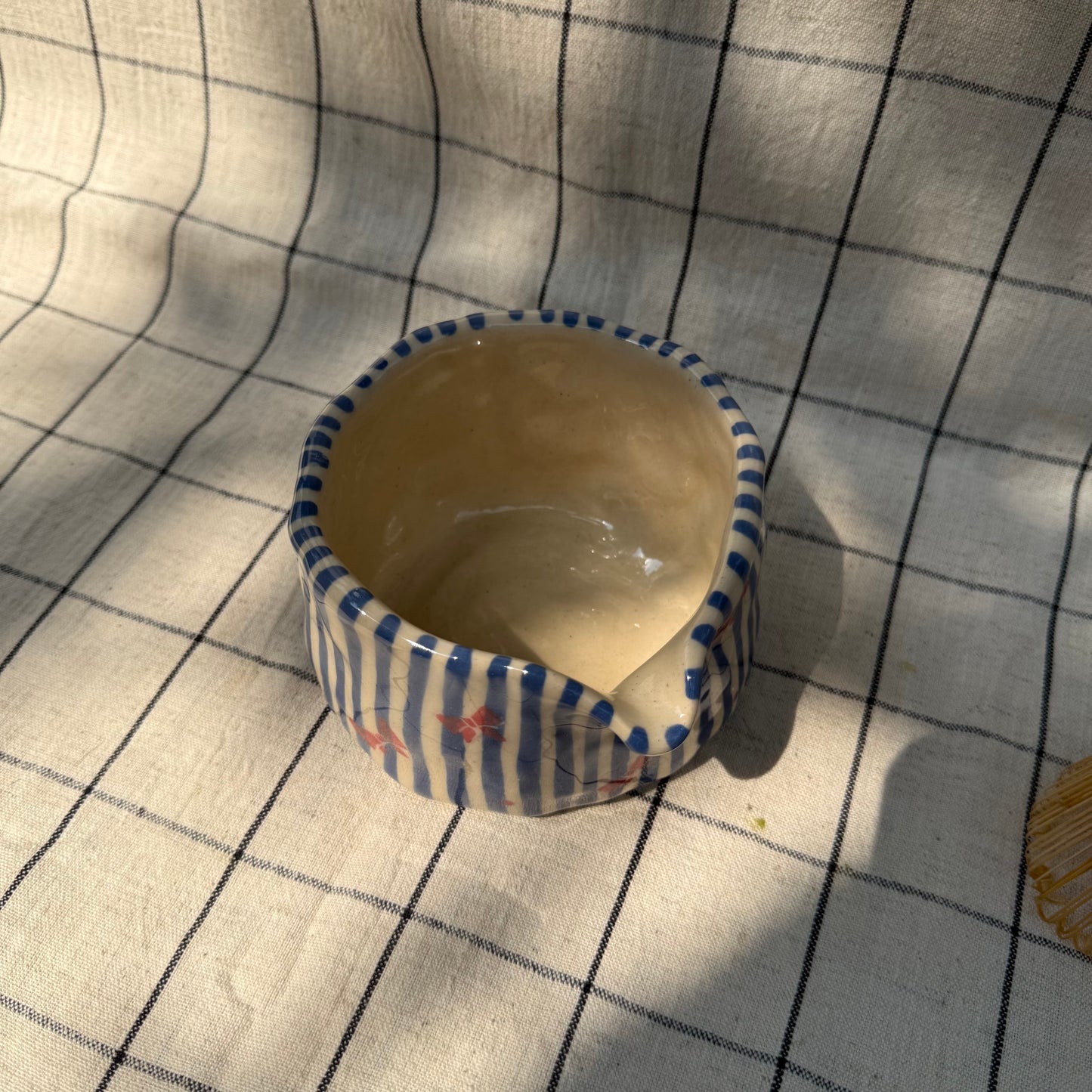 Bow & stripe Matcha Pourer
