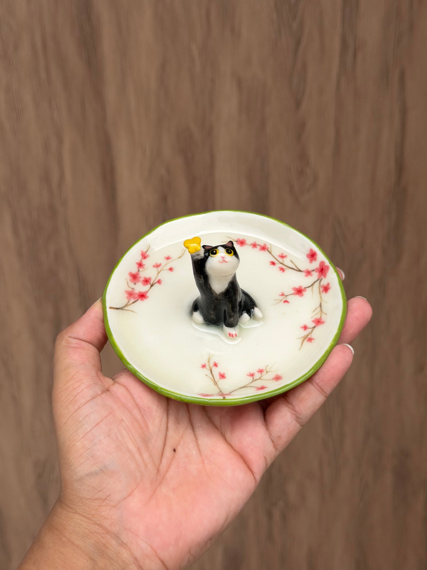 Black cat sakura trinket