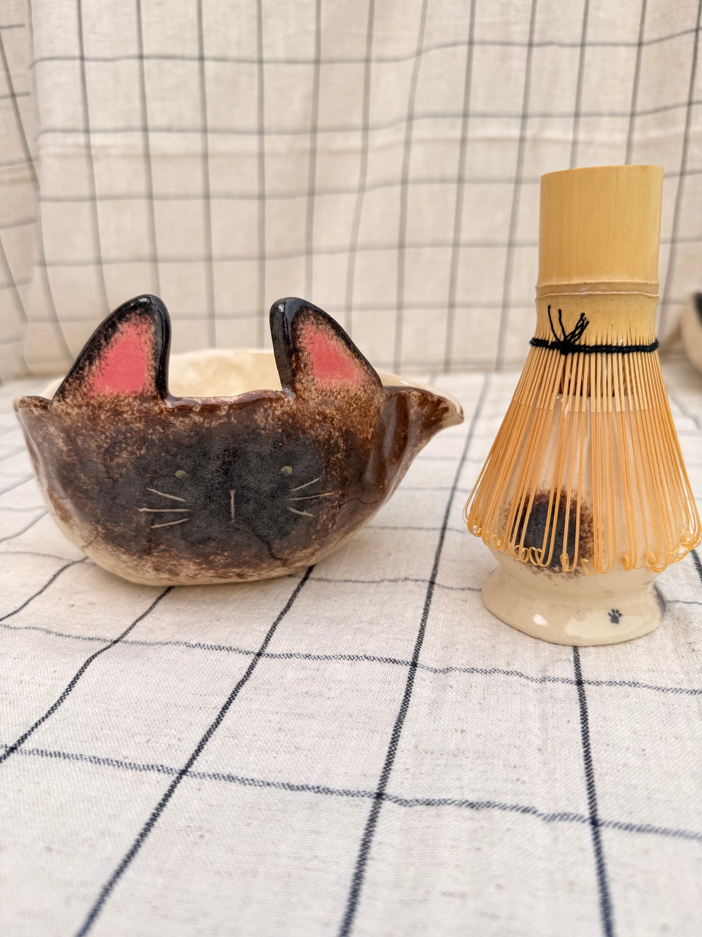 Cat matcha pourer+whisk holder