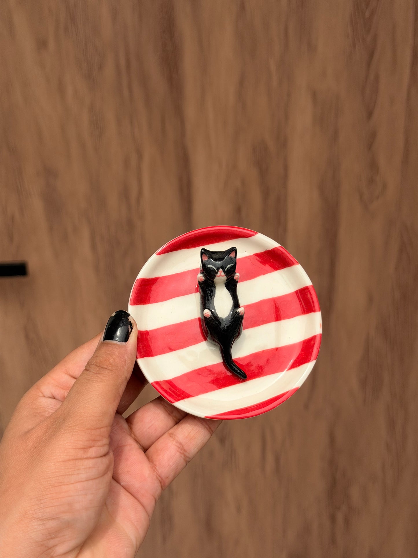 Black Happy cat trinket