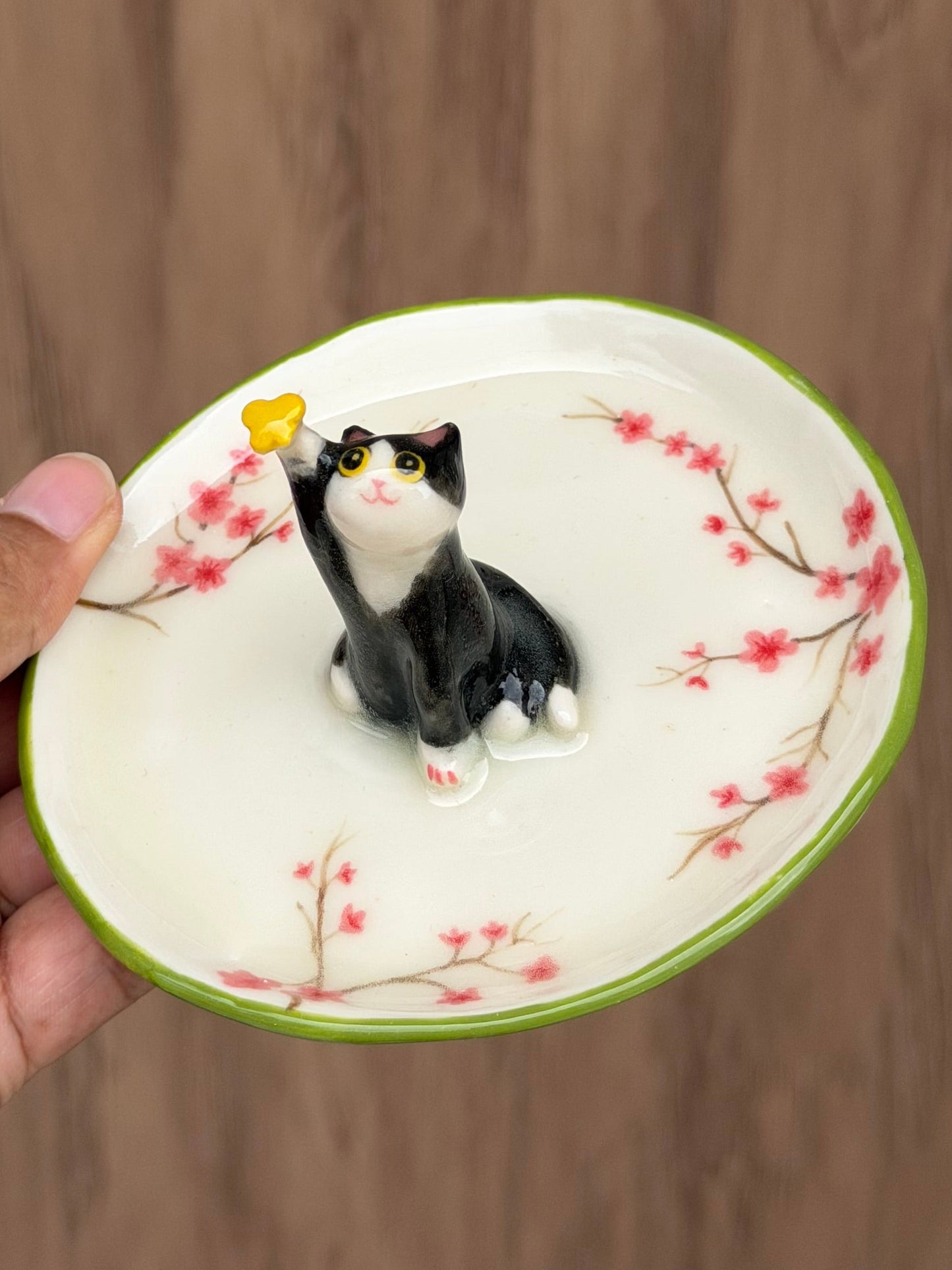Black cat sakura trinket