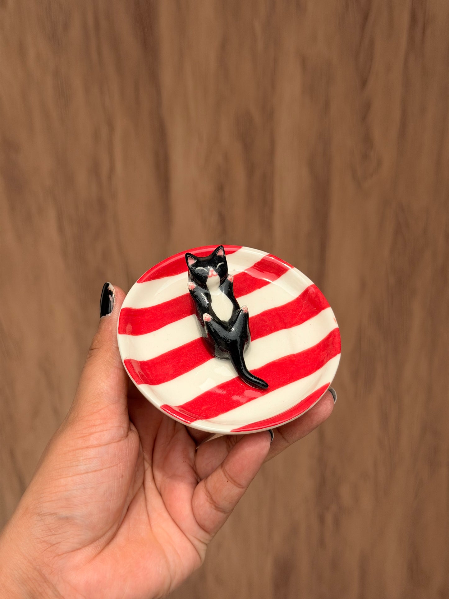 Black Happy cat trinket