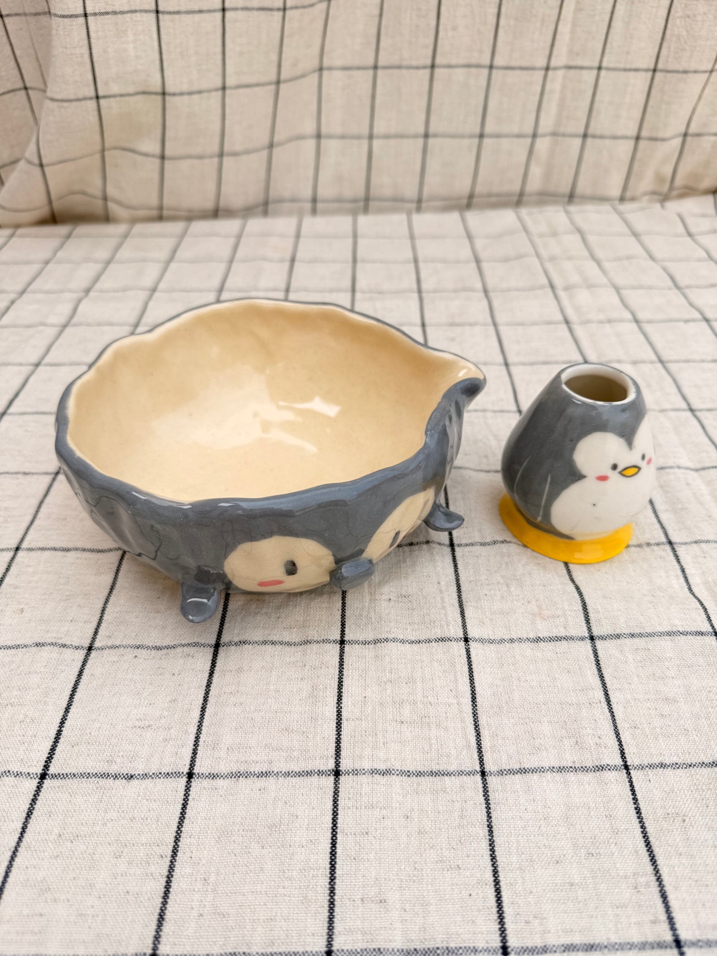 Penguin matcha pourer+ holder