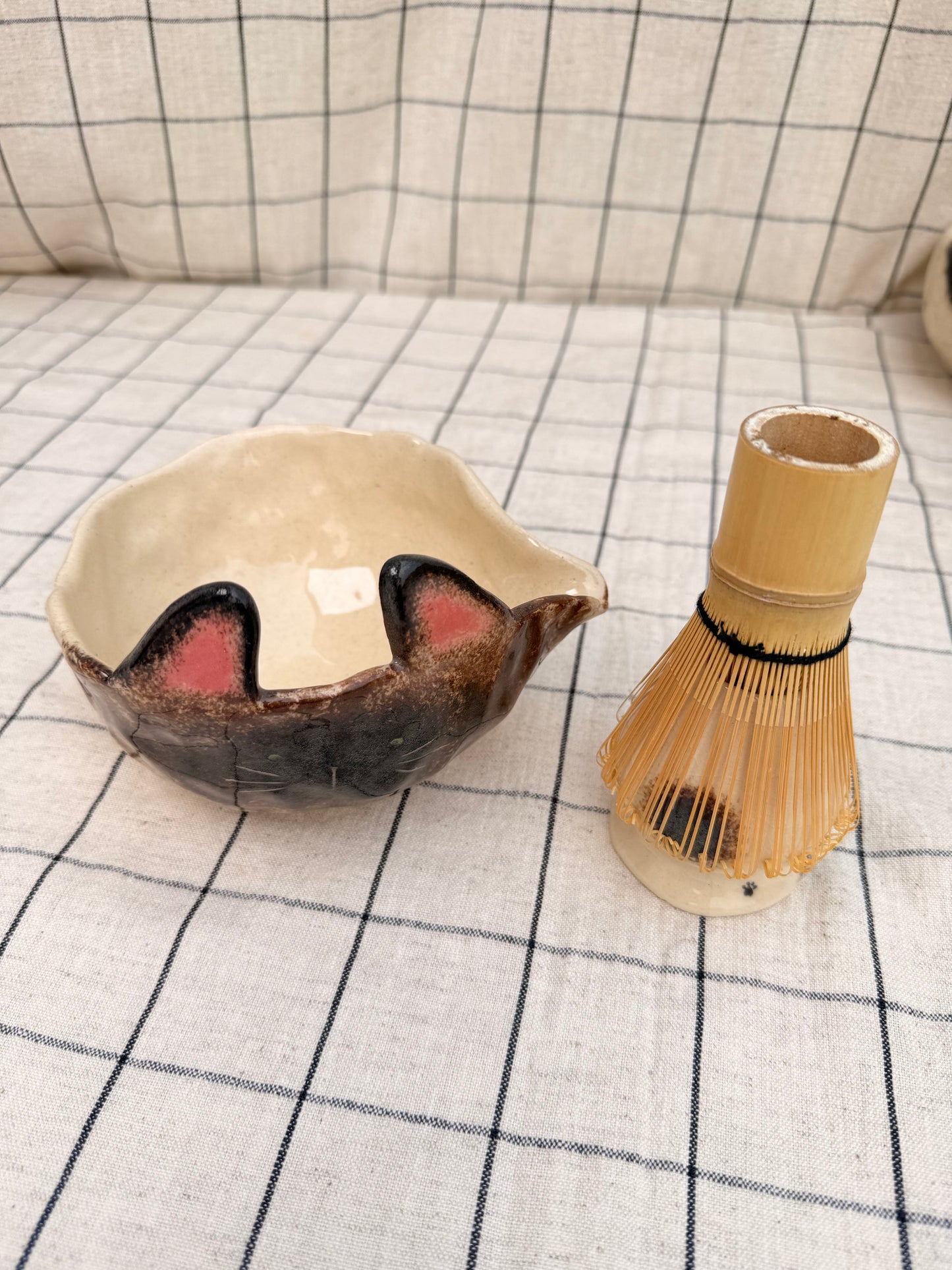 Cat matcha pourer+whisk holder