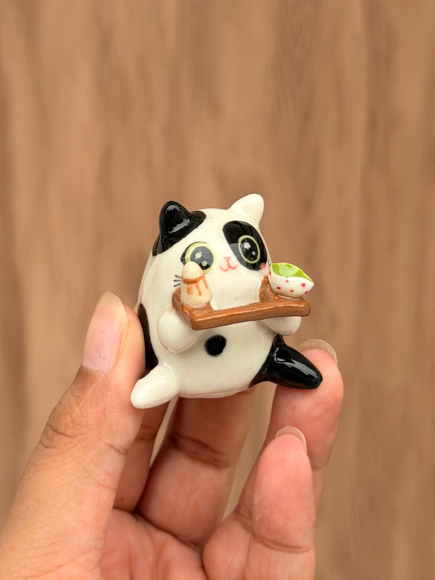 B&W Puffer Cat Chashaku holder