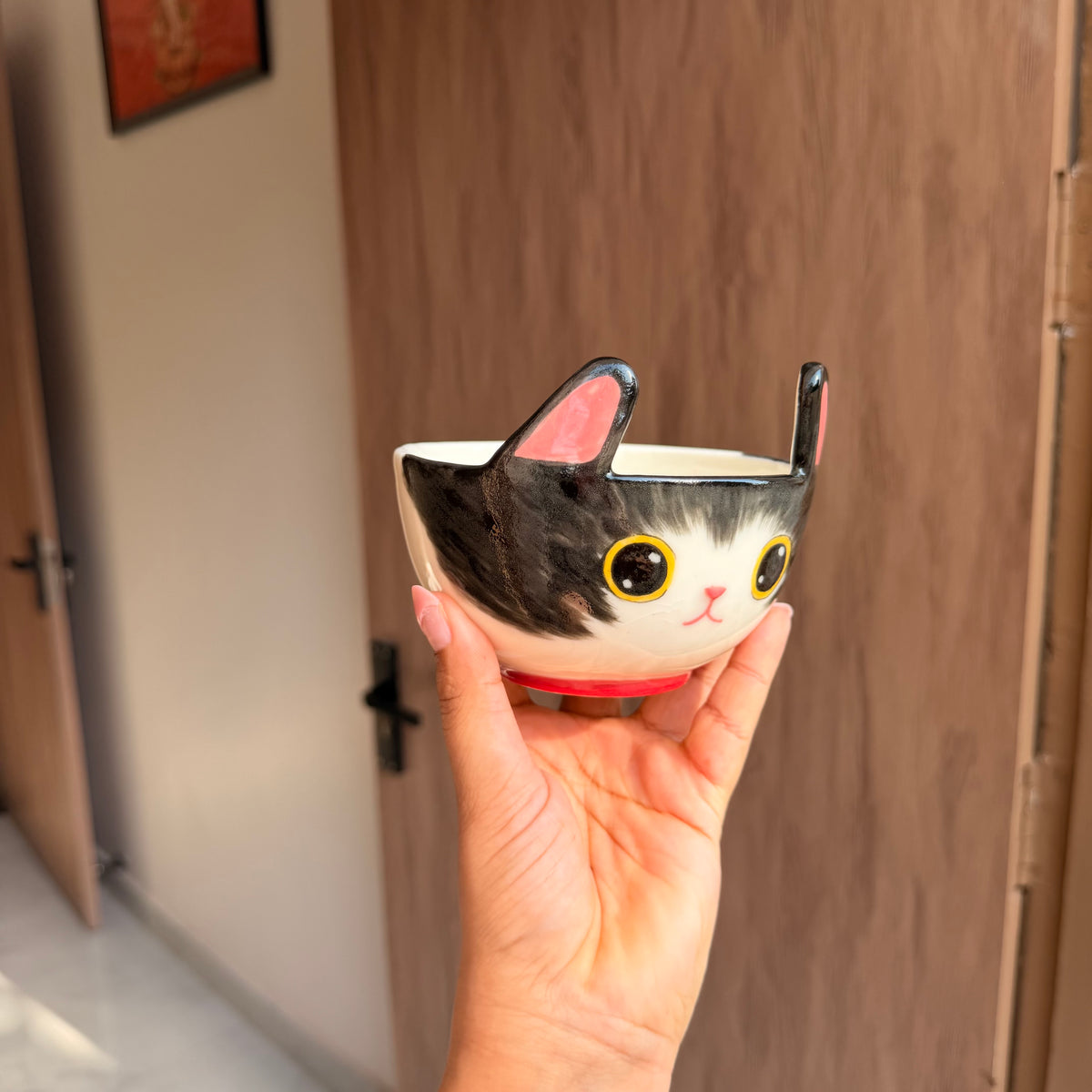 Black cat bowl