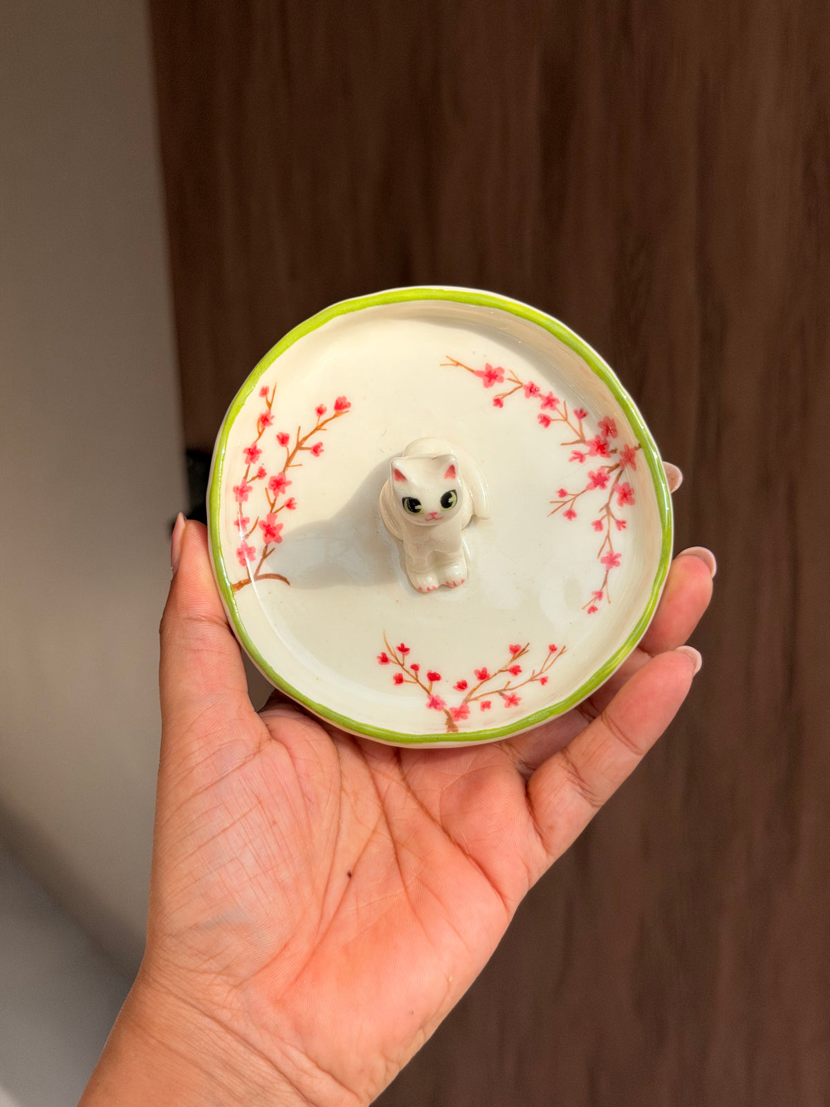 White cat sakura trinket