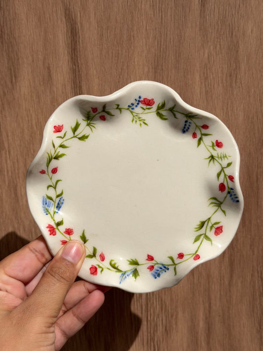 Floral trinket tray