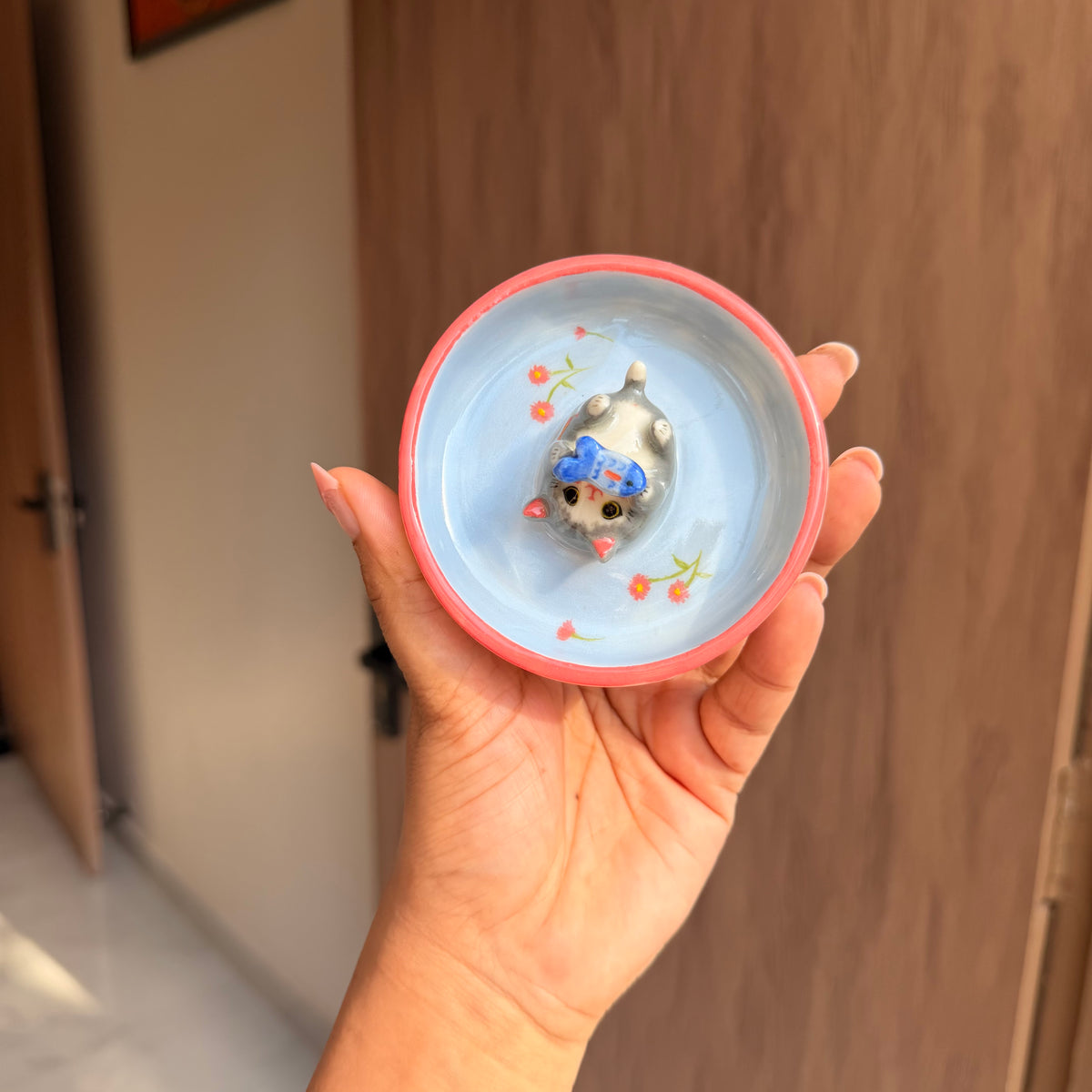 Grey Cat & fish trinket