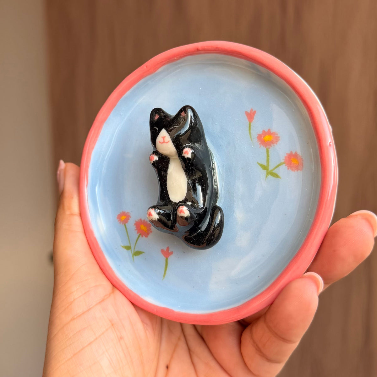 Black happy cat trinket