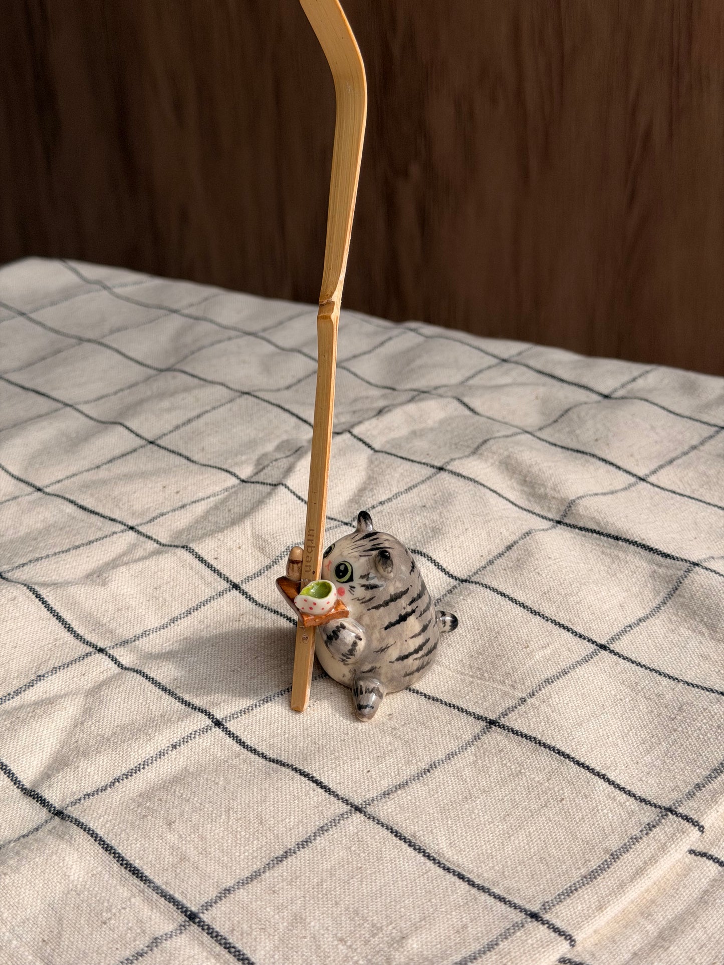 Grey cat Chashaku holder