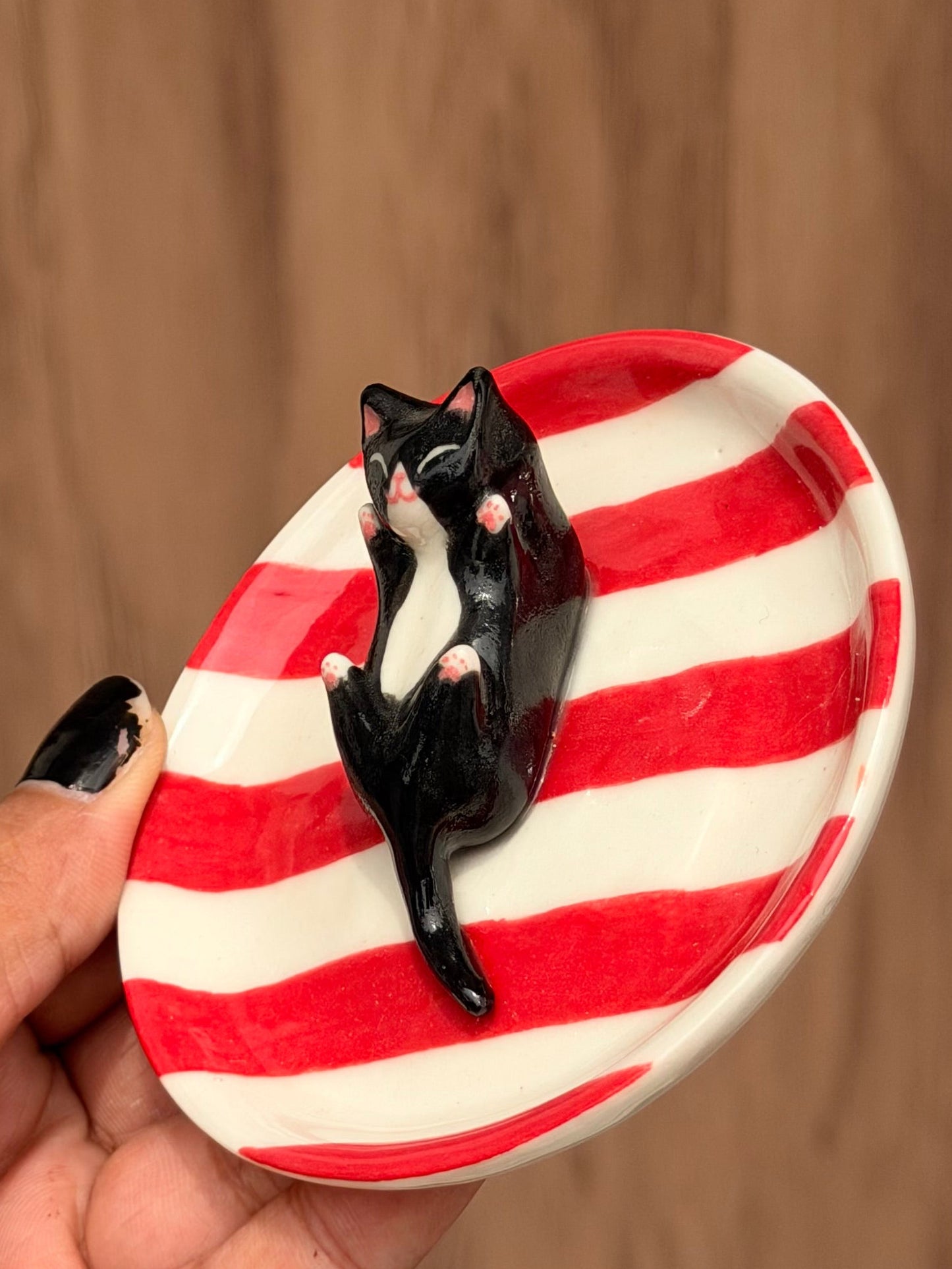 Black Happy cat trinket