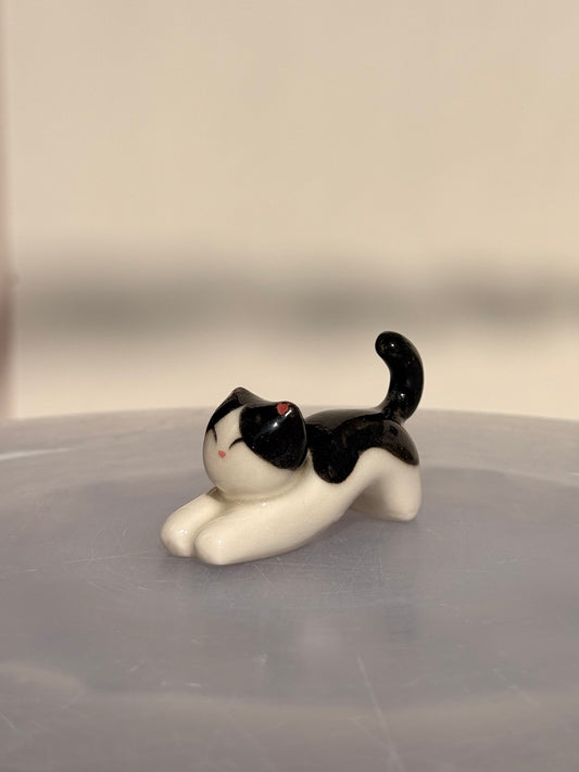 B&w cat chopstick & Chashaku holder