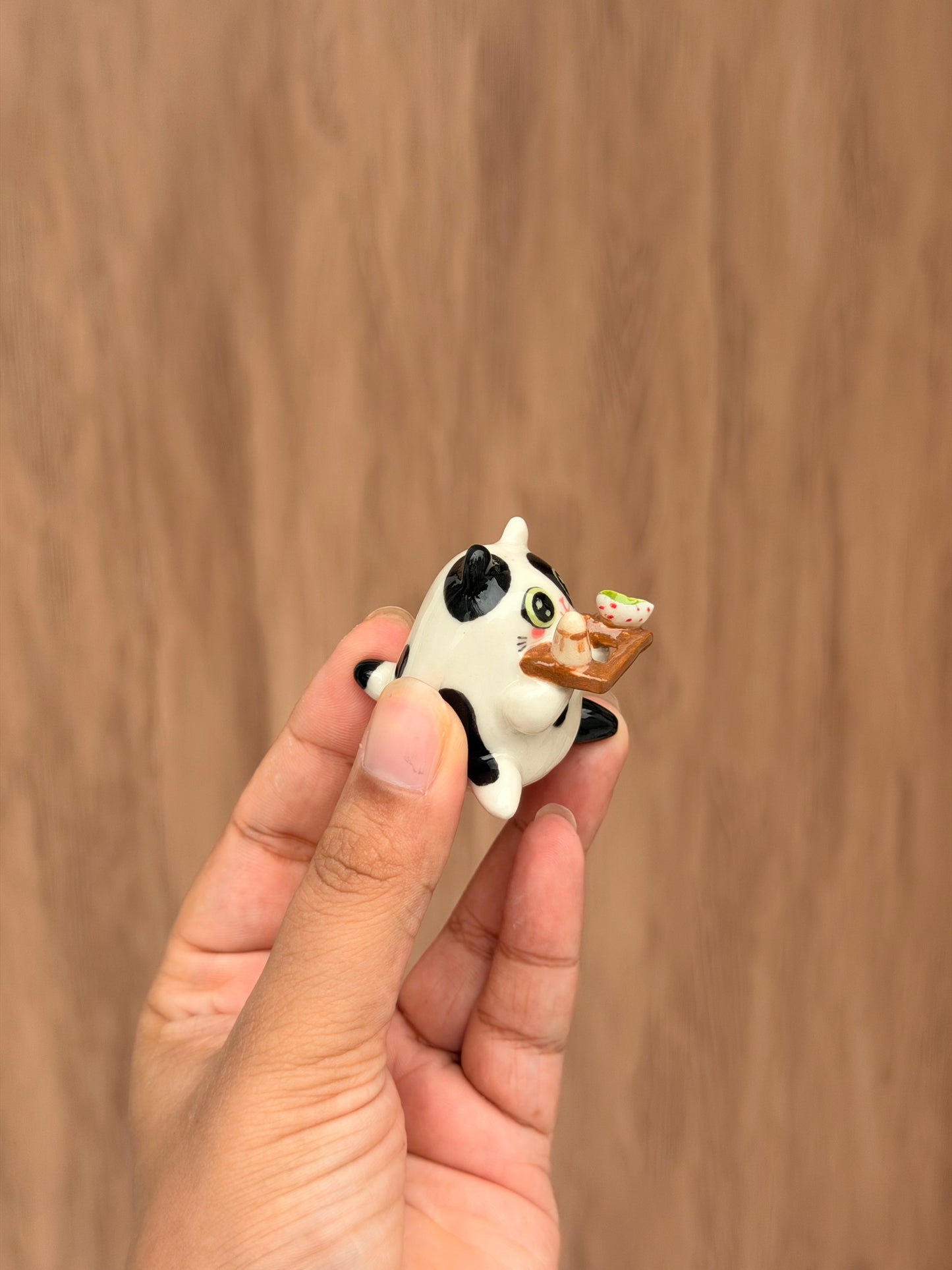 B&W Puffer Cat Chashaku holder