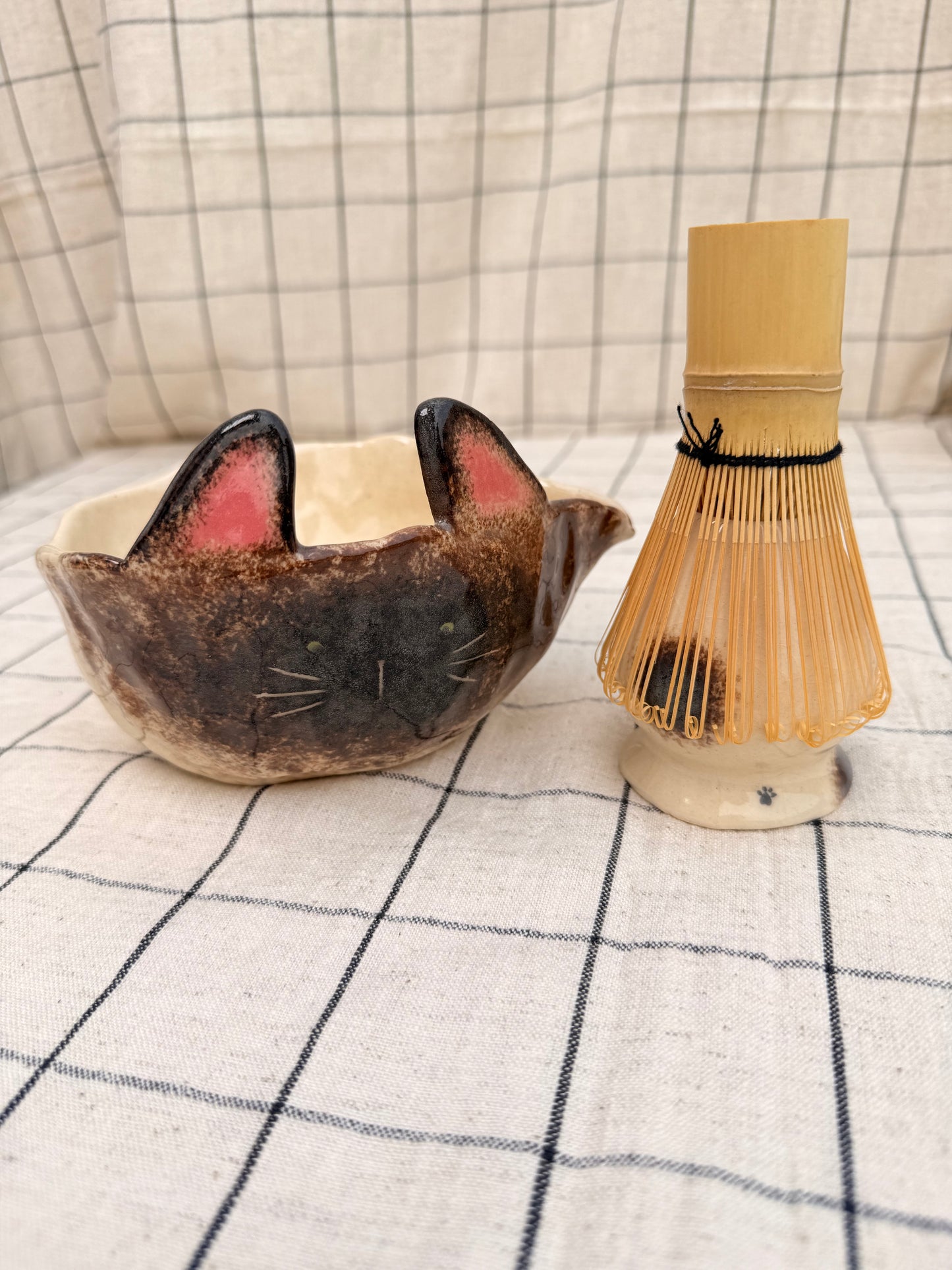 Cat matcha pourer+whisk holder