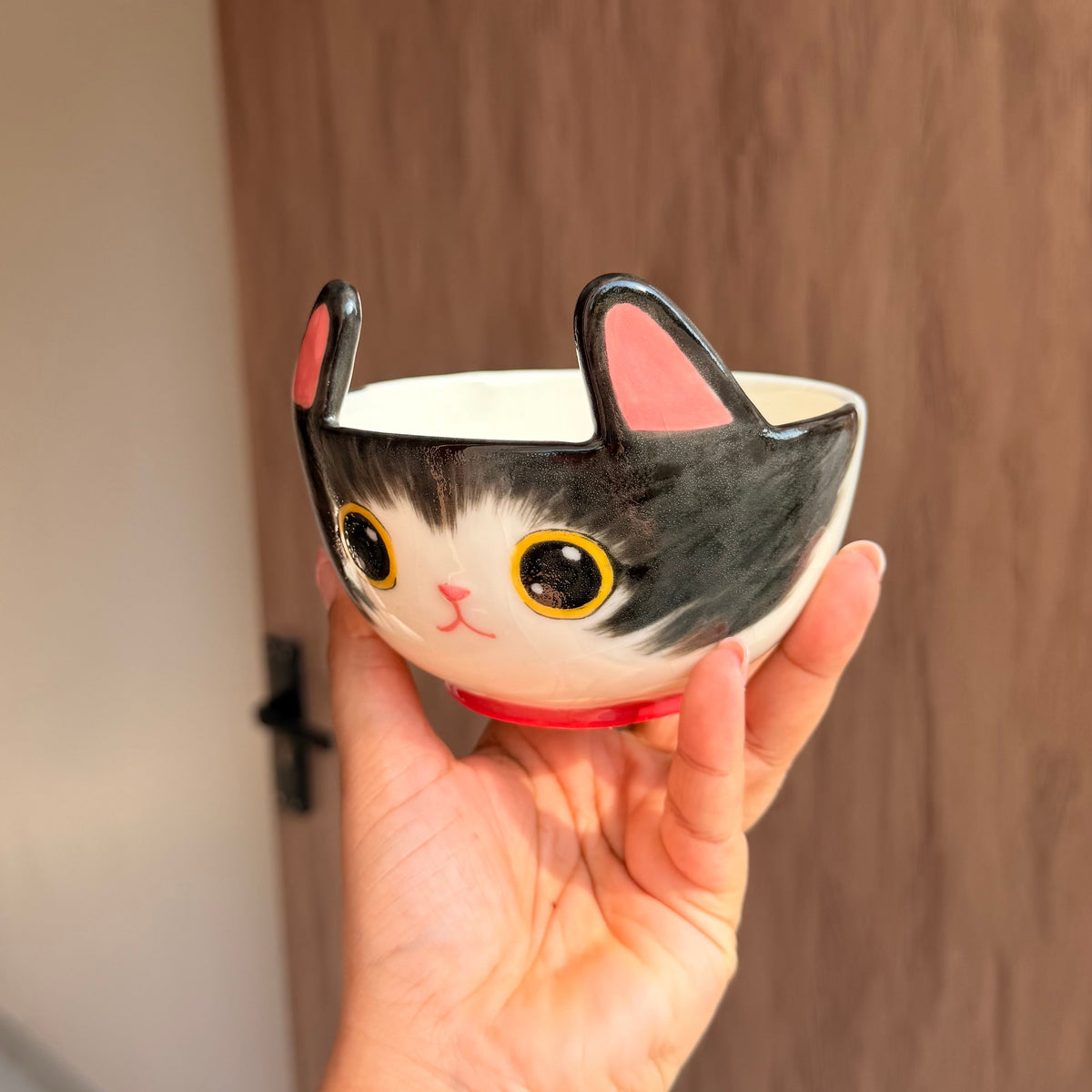Black cat bowl