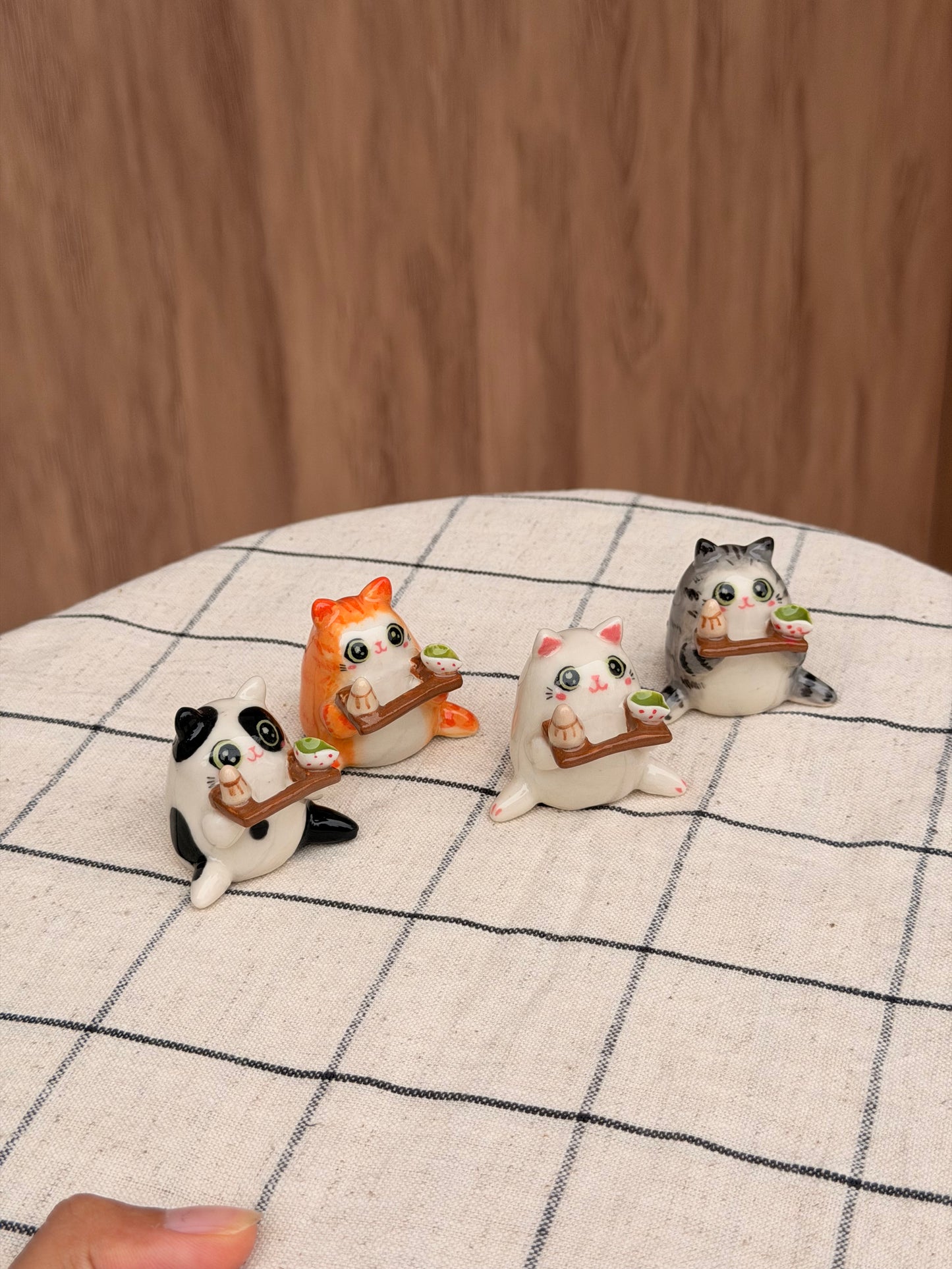 B&W Puffer Cat Chashaku holder