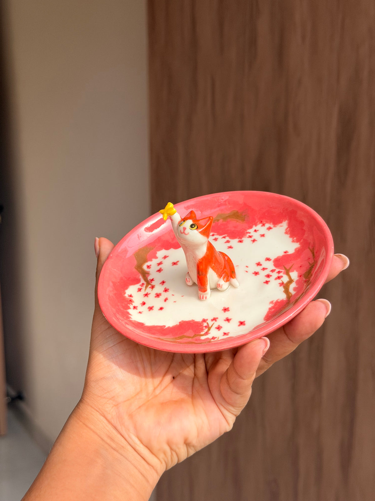 Orange cat sakura tray